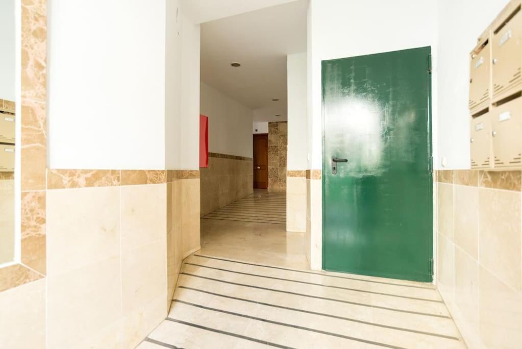 Apartmán Apartamento Con Parking Gratis En El Centro De Màlaga Exteriér fotografie
